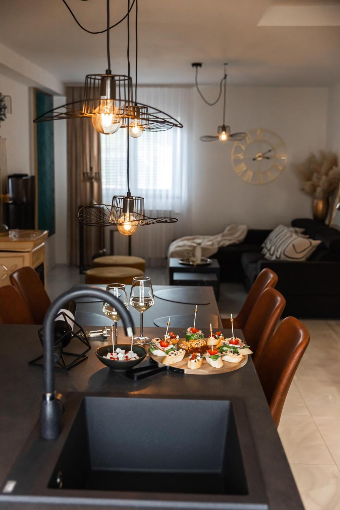 Deluxe Apartment Roma Imotski Zewnętrze zdjęcie